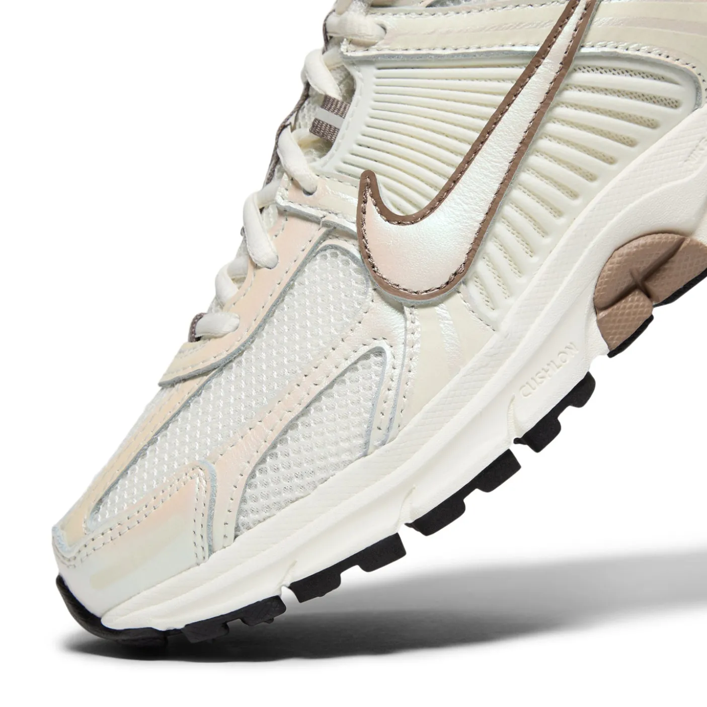 Nike Womens Zoom Vomero 5