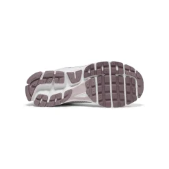 Nike Womens Zoom Vomero 5
