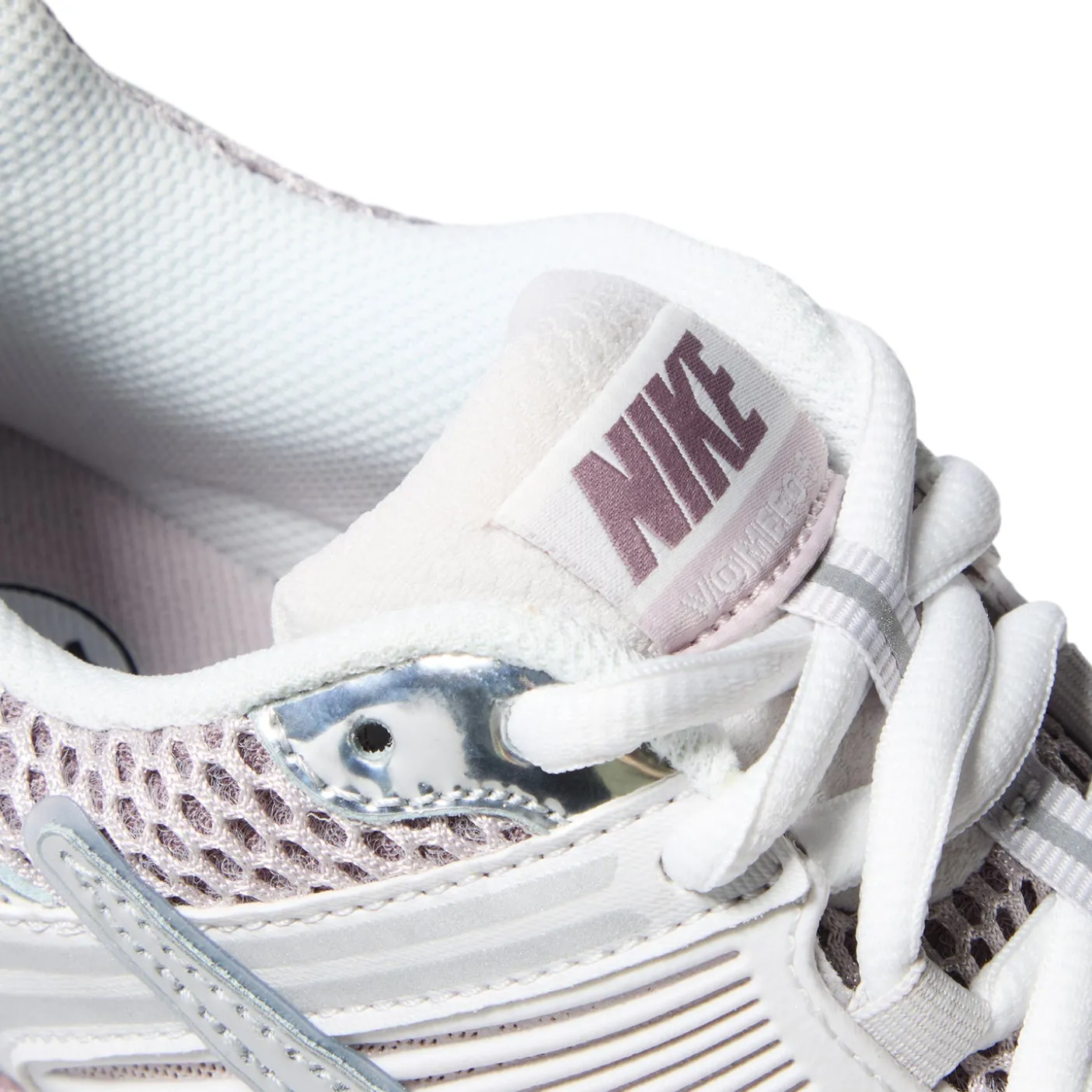 Nike Womens Zoom Vomero 5