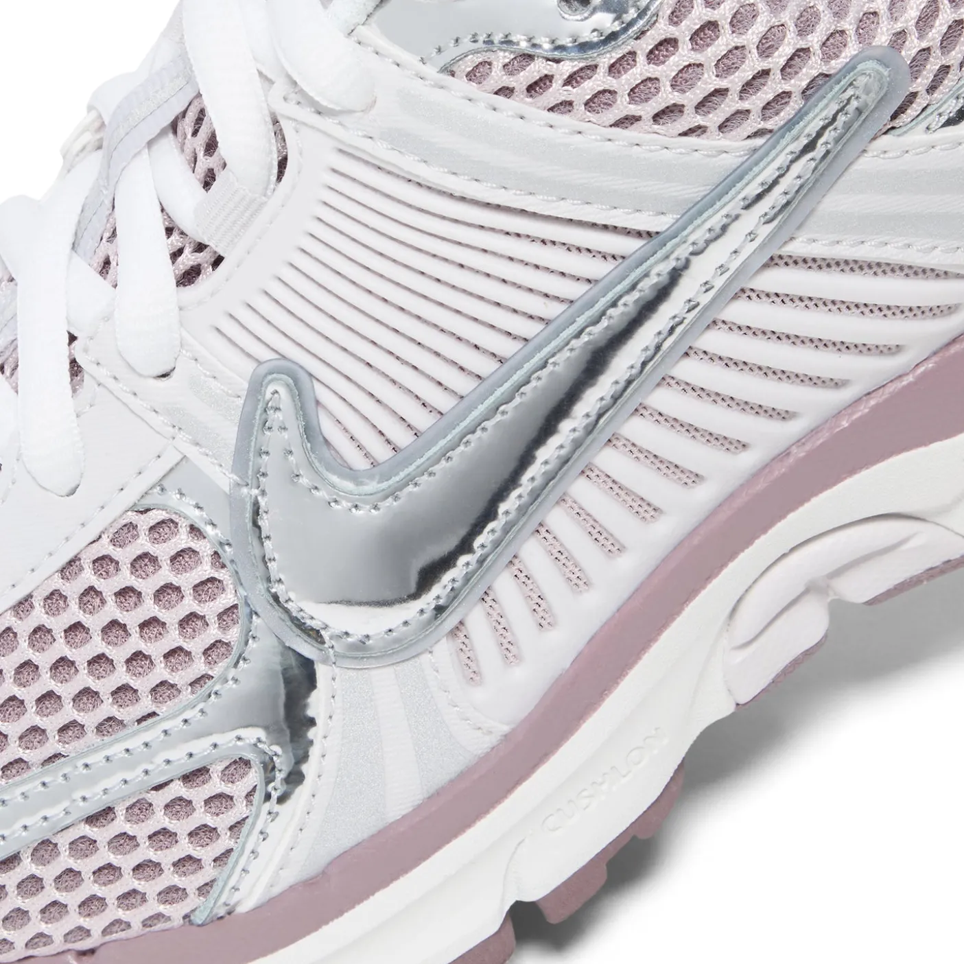 Nike Womens Zoom Vomero 5