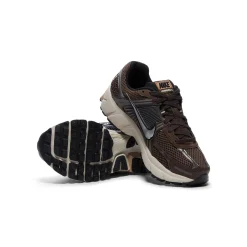 Nike Womens Zoom Vomero 5