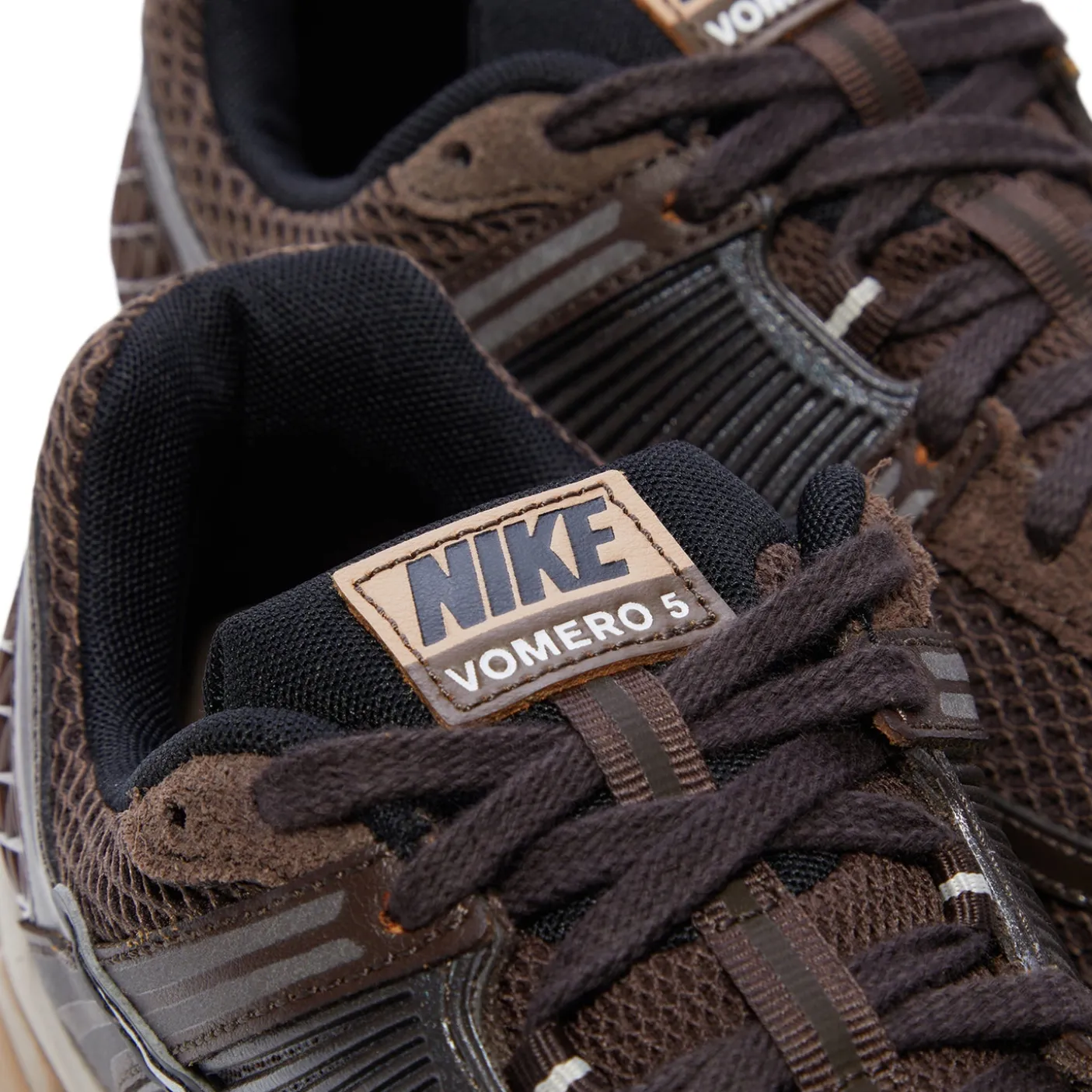 Nike Womens Zoom Vomero 5