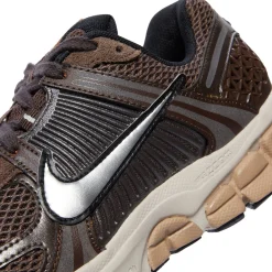Nike Womens Zoom Vomero 5