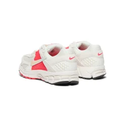 Nike Womens Zoom Vomero 5