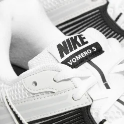 Nike Zoom Vomero 5